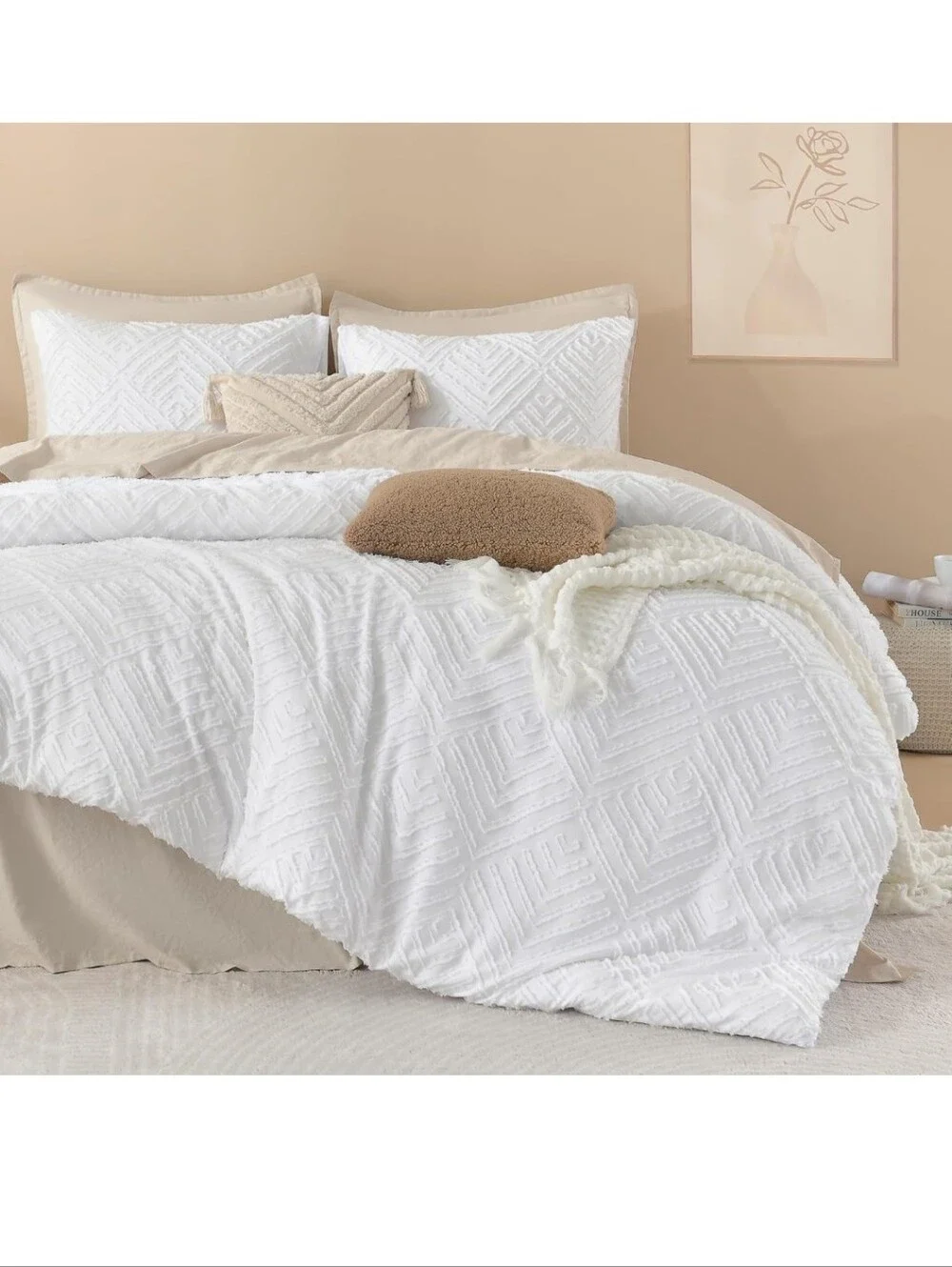Litanika Oversized King Comforter Set White, 3 Pieces Tufted Boho Farmhouse